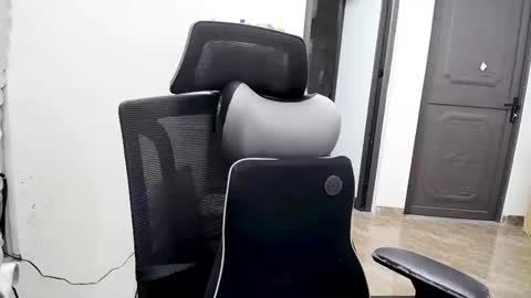 Snapshot of ellsa9x chatting on 06-05-26, 02:51 ellsa9x online show from 06-05-26, 02:51