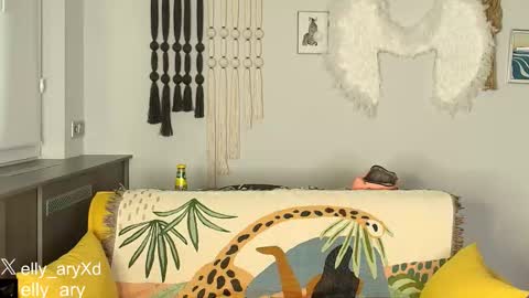 Snapshot of elly_ary chatting on 01-10-26, 09:30 elly_ary online show from 01-10-26, 09:30