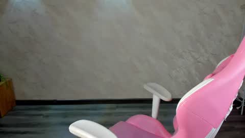 Snapshot of elly_bloomm chatting on 07-01-26, 01:24 Elly Bloomm online show from 07-01-26, 01:24