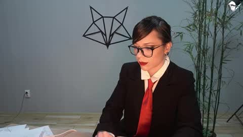 Snapshot of elly_fry chatting on 03-01-25, 08:21 Art Place online show from 03-01-25, 08:21