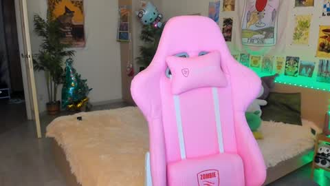 Elly     Fansly  online show from 01-07-25, 10:01