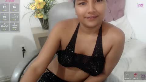 Snapshot of elly_willis chatting on 04-29-26, 08:48 Elly online show from 04-29-26, 08:48