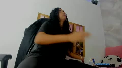 ellybloom online show from 07-06-26, 01:52