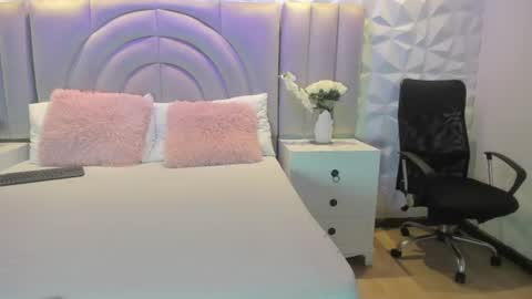 Ellye online show from 07-02-26, 11:16