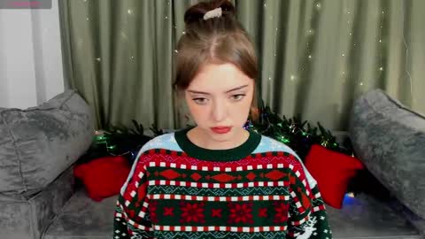 Snapshot of ellyford chatting on 12-08-24, 08:25 Elly online show from 12-08-24, 08:25