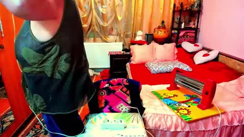 ellyhot53 online show from 03-03-25, 12:26