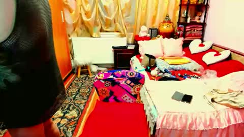 ellyhot53 online show from 04-20-26, 03:04