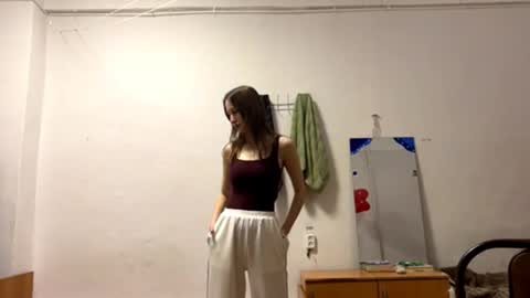 Snapshot of ellyspoerer chatting on 02-18-26, 03:08 Sonya online show from 02-18-26, 03:08