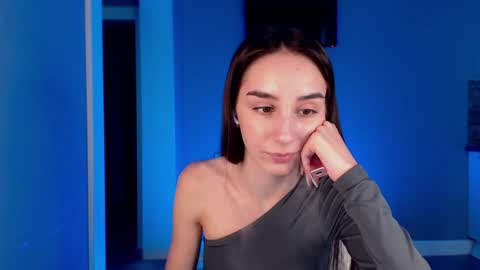 Im online Fri Sun Mon Tue Thu Fri Sat3 from 1000 online show from 12-02-24, 09:45