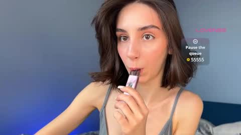 Im online Fri Sun Mon Tue Thu Fri Sat3 from 1000 online show from 03-08-25, 06:43