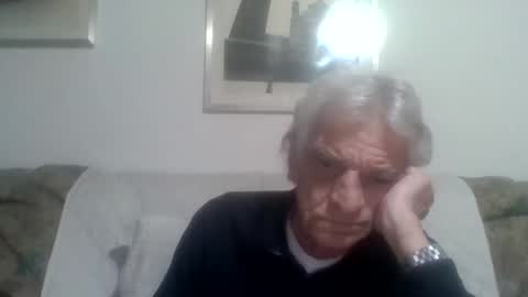 Snapshot of elmo191271 chatting on 10-12-25, 03:27 elmo191271 online show from 10-12-25, 03:27