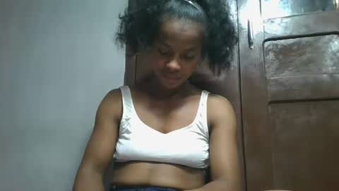 elodie228680 online show from 05-06-26, 04:52
