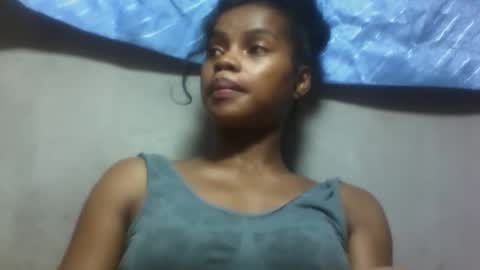elodie228680 online show from 06-04-26, 02:56