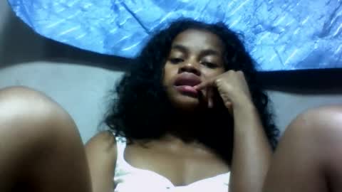 elodie228680 online show from 06-05-26, 07:03