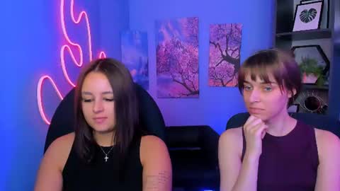 Snapshot of elodie_crystal chatting on 07-10-26, 01:58 Ella online show from 07-10-26, 01:58