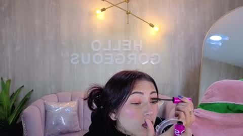 Elody  online show from 10-25-25, 03:14