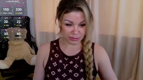 eloise_by online show from 07-20-26, 07:22