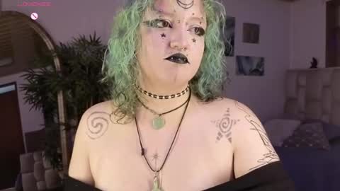 Snapshot of eloisee_ chatting on 04-28-26, 08:36 Eloise . online show from 04-28-26, 08:36