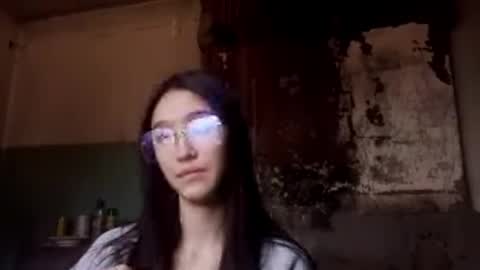 Snapshot of elouisevallian chatting on 05-24-26, 03:00 Elara online show from 05-24-26, 03:00