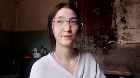 Snapshot of elouisevallian chatting on 05-25-26, 03:12 Elara online show from 05-25-26, 03:12