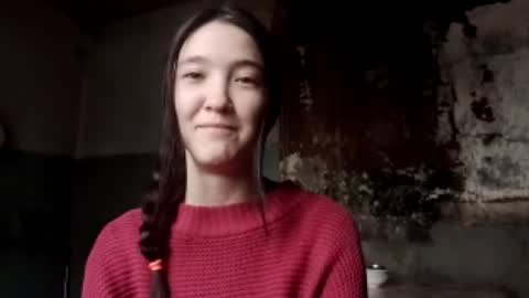 Snapshot of elouisevallian chatting on 05-28-26, 01:58 Elara online show from 05-28-26, 01:58