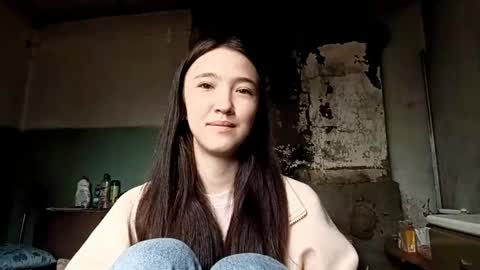 Snapshot of elouisevallian chatting on 06-07-26, 02:48 Elara online show from 06-07-26, 02:48