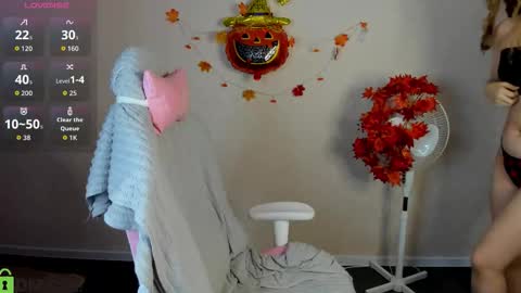 Snapshot of elsie_cutties chatting on 10-30-25, 01:07 Elsie online show from 10-30-25, 01:07