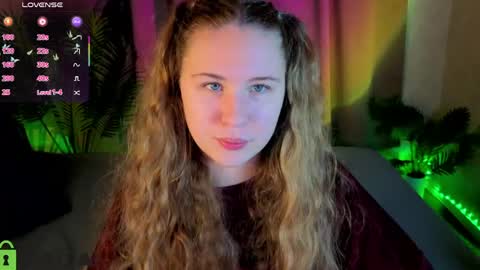 Elsie online show from 05-24-26, 01:10