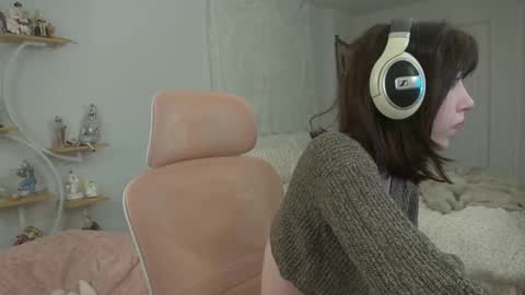 ELS online show from 09-11-25, 01:28