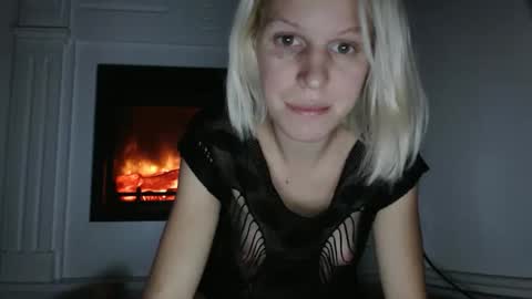 Snapshot of elssa_rush chatting on 11-02-25, 06:21 elssa_rush online show from 11-02-25, 06:21
