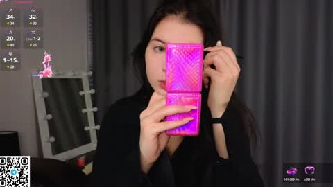 Elizabeth online show from 01-27-25, 07:35