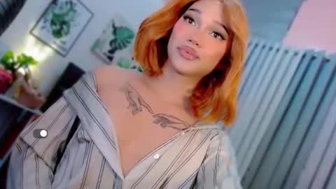 elvie_hughes online show from 10-30-25, 11:33