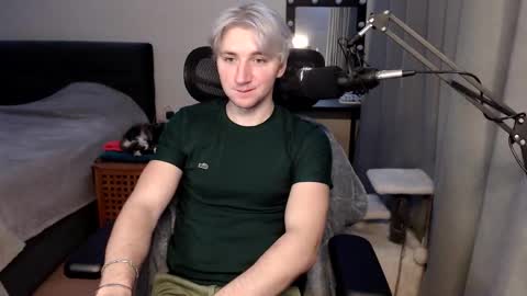 Elvin Vaenight online show from 11-11-25, 10:32