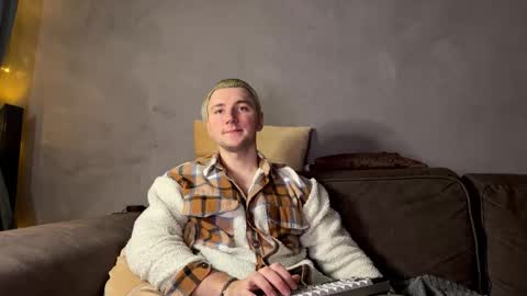 Elvin Vaenight online show from 11-20-25, 10:53