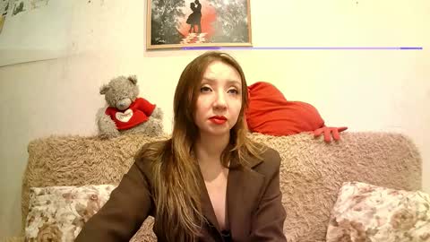 Snapshot of elvinasweet chatting on 02-13-26, 01:45 ElvinaSweet online show from 02-13-26, 01:45