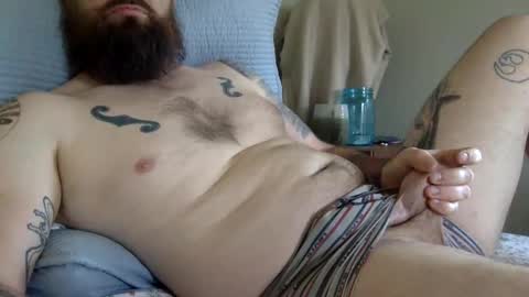Snapshot of elviscash chatting on 06-05-26, 12:33 elviscash online show from 06-05-26, 12:33