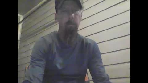 Snapshot of elwooood7 chatting on 12-20-24, 11:10 elwooood7 online show from 12-20-24, 11:10