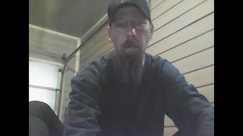 Snapshot of elwooood7 chatting on 12-21-24, 11:55 elwooood7 online show from 12-21-24, 11:55