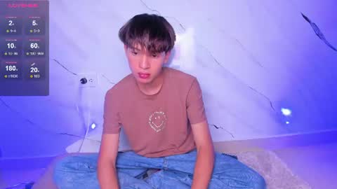  E  L  Y   K  I  N  G   online show from 06-11-26, 02:53