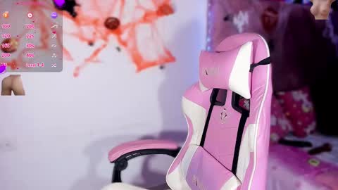 ely_w1 online show from 10-31-25, 09:49