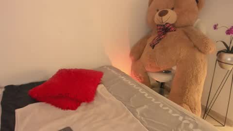 Ross online show from 12-16-25, 12:37