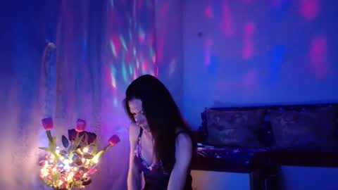 Elisa online show from 02-16-25, 05:37