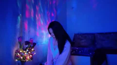 Elisa online show from 02-24-25, 09:41