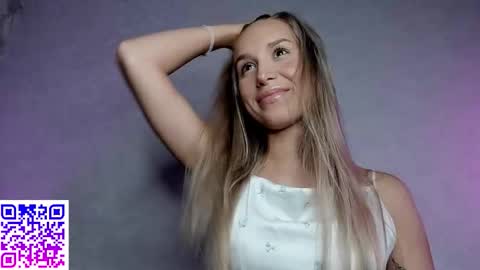 Elysia online show from 10-03-25, 07:55