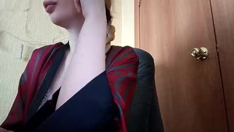 Elza Kom online show from 12-08-24, 05:39