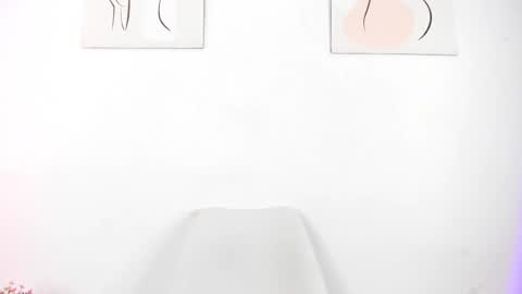 Michelle online show from 09-09-25, 07:24