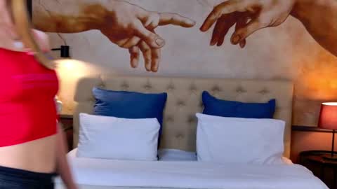 Snapshot of elza_hofffman chatting on 09-14-25, 03:11 Chloyka online show from 09-14-25, 03:11