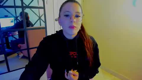 Estefany Martinez Acua INSTAGRAM ema 04oficial online show from 10-20-25, 08:20