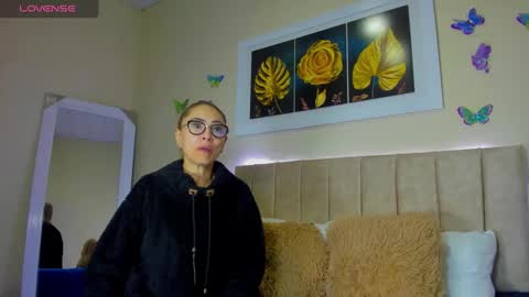 Snapshot of ema_garciaa chatting on 10-06-25, 01:19 ema garcia  online show from 10-06-25, 01:19