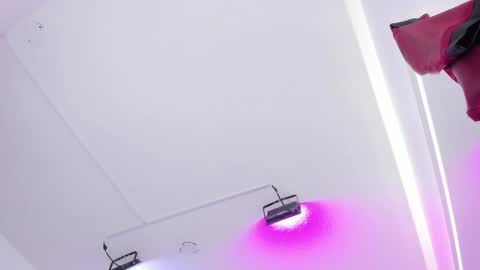 Ema louisx  online show from 01-18-25, 12:47